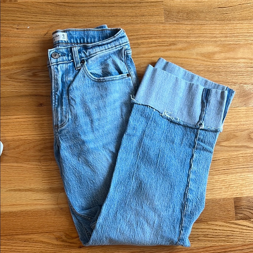 The baggy mid ride jean